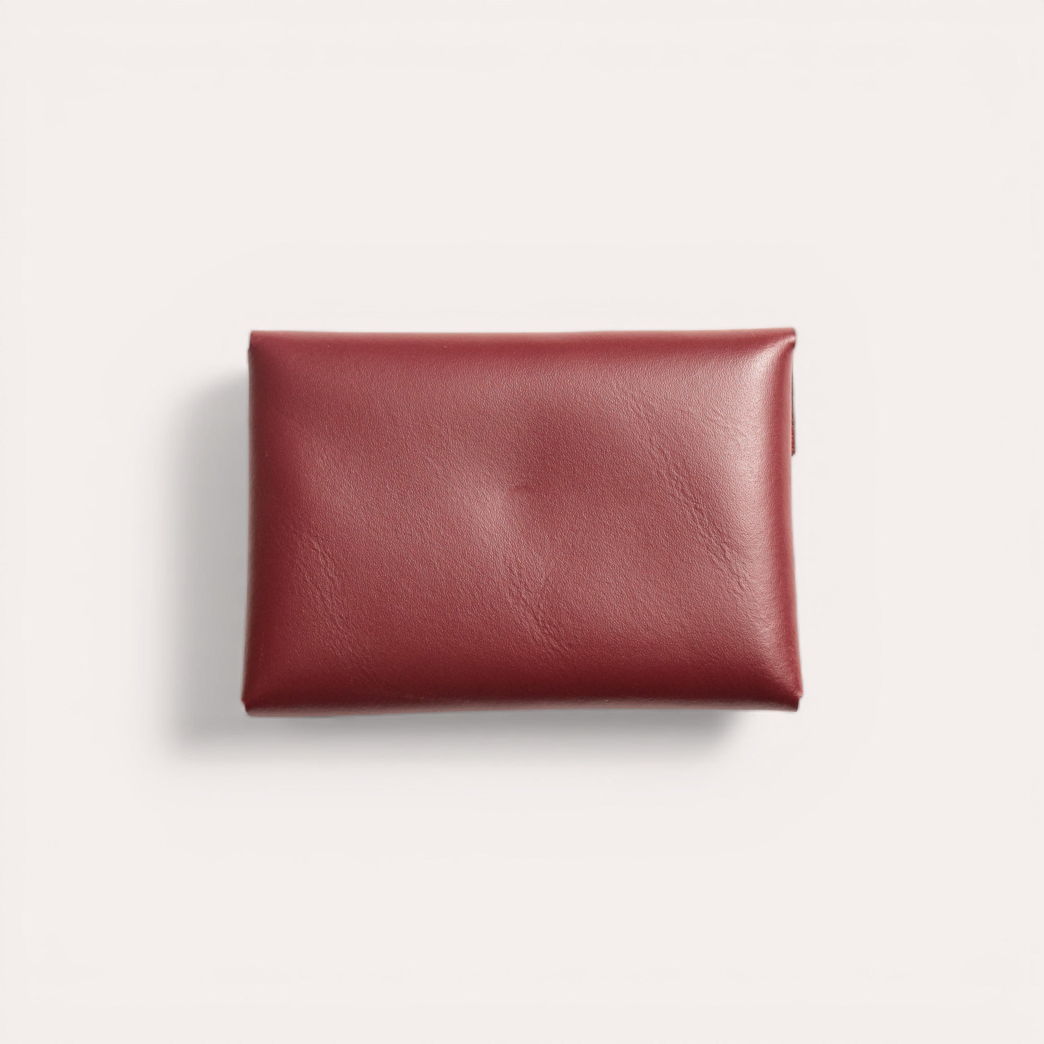 L'enveloppe 1.0 - Burgundy Red